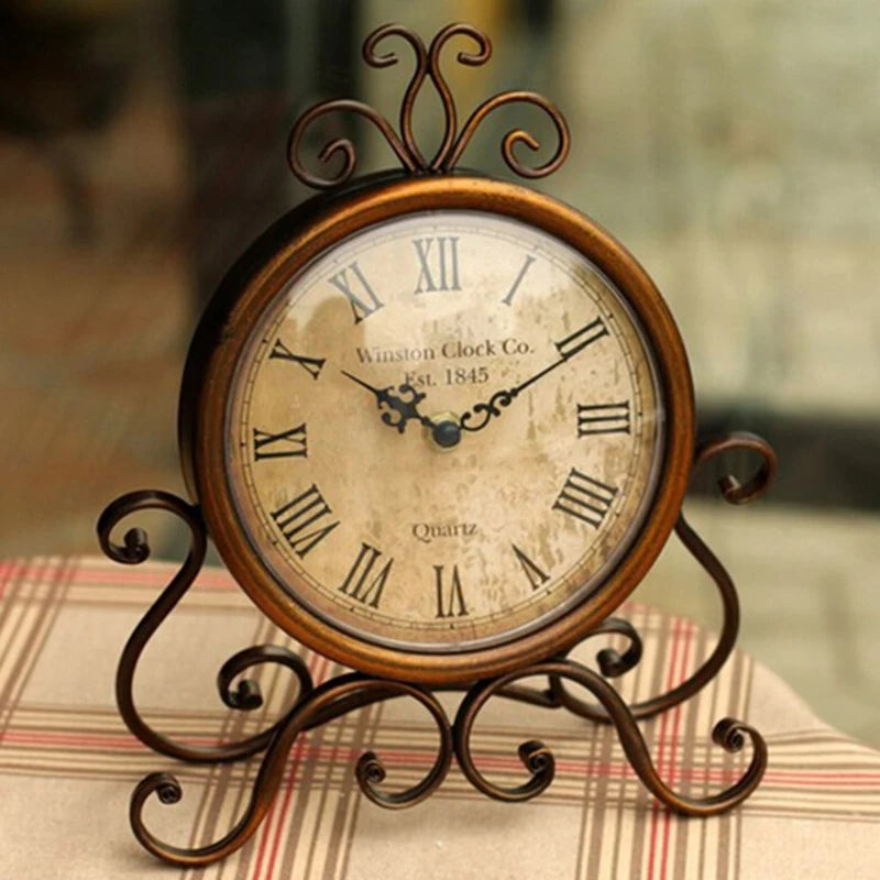 Vintage Retro Iron Ornament Silent Table Clock